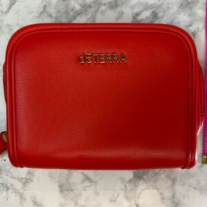 Doterra Red Smooth Zip oil Case with Gold Logo